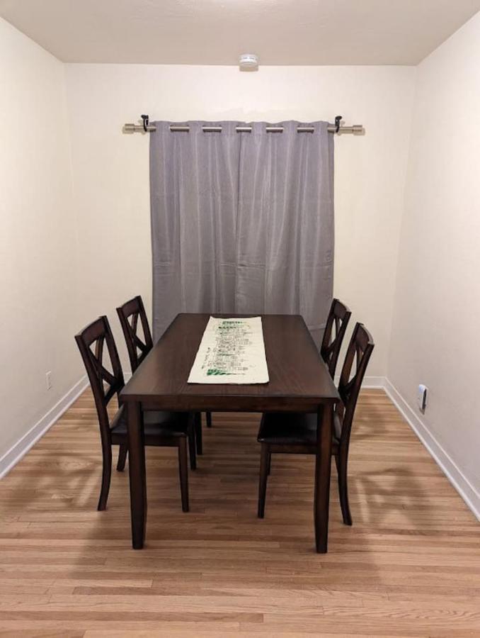 Amazing 2Br Home - Steps To Unm North Campus Албукерке Екстериор снимка