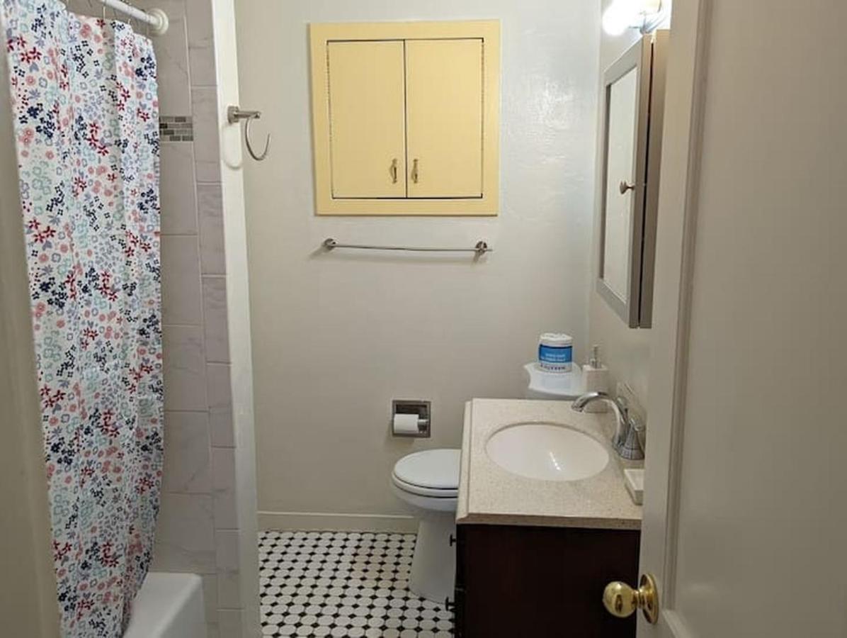 Amazing 2Br Home - Steps To Unm North Campus Албукерке Екстериор снимка